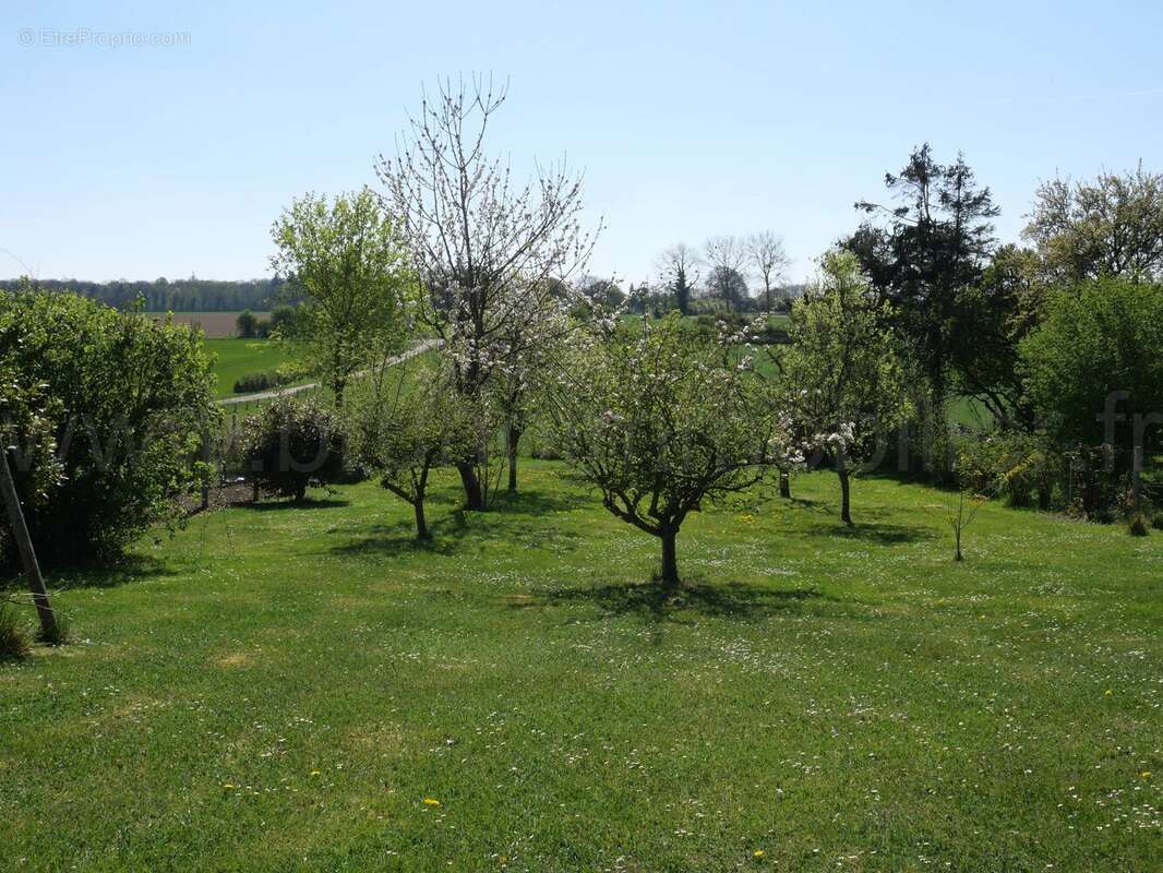 Maison à SAILLY-FLIBEAUCOURT