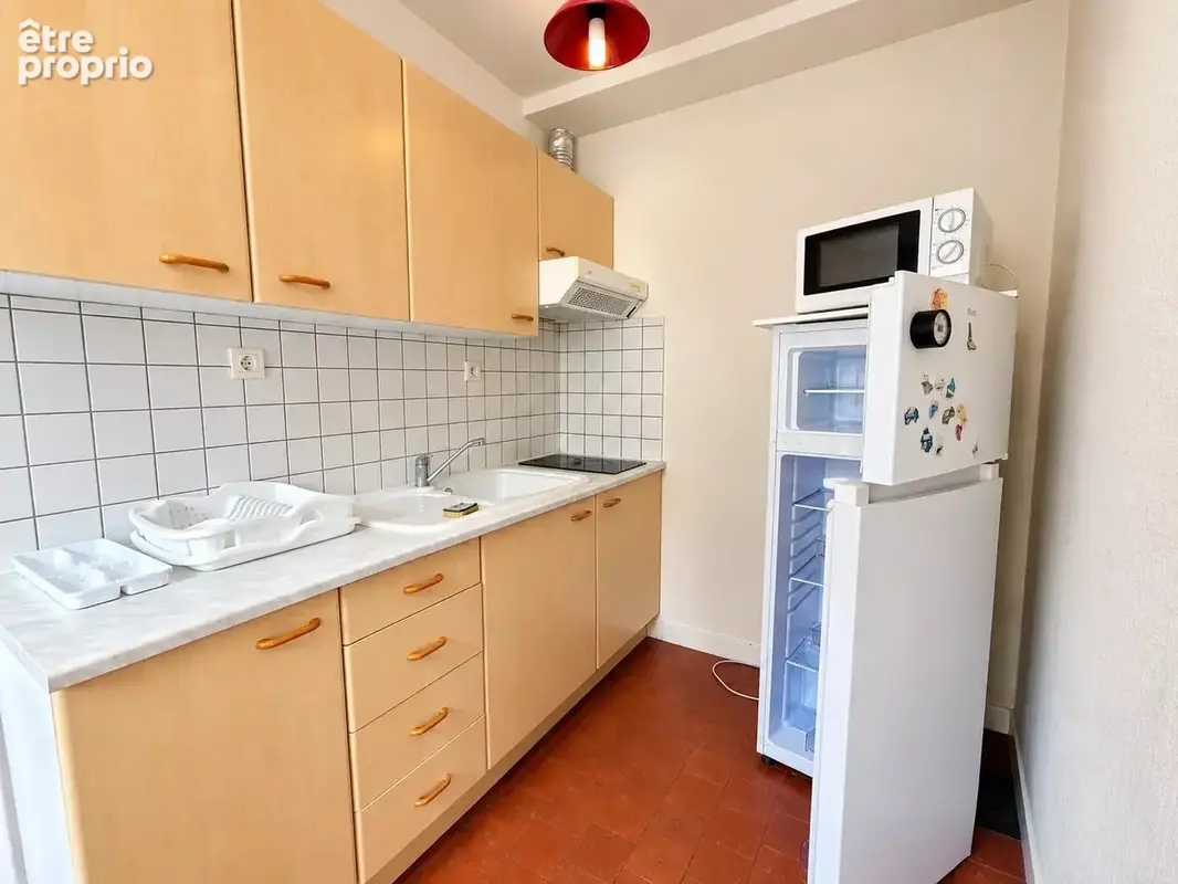 Immeuble zone piétonnière NEVERS très coquet  composé de 6 appartements & 1 local commercial - photo 8