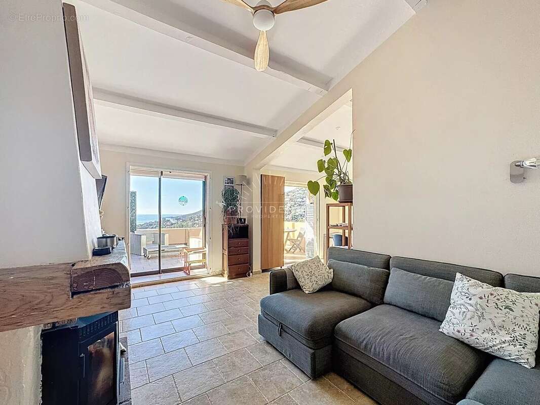 Appartement à THEOULE-SUR-MER