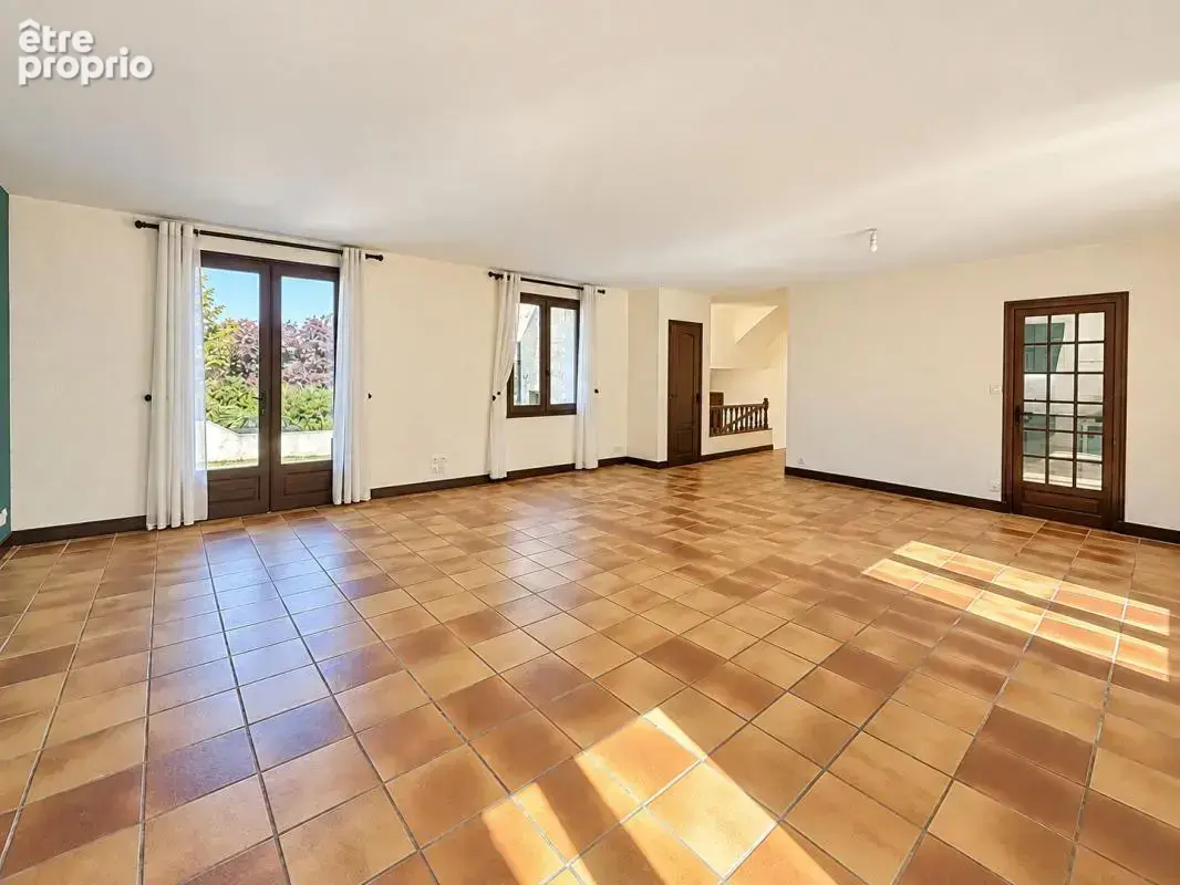 Maison Fleac 5 pièce(s) 160m2 - photo 6