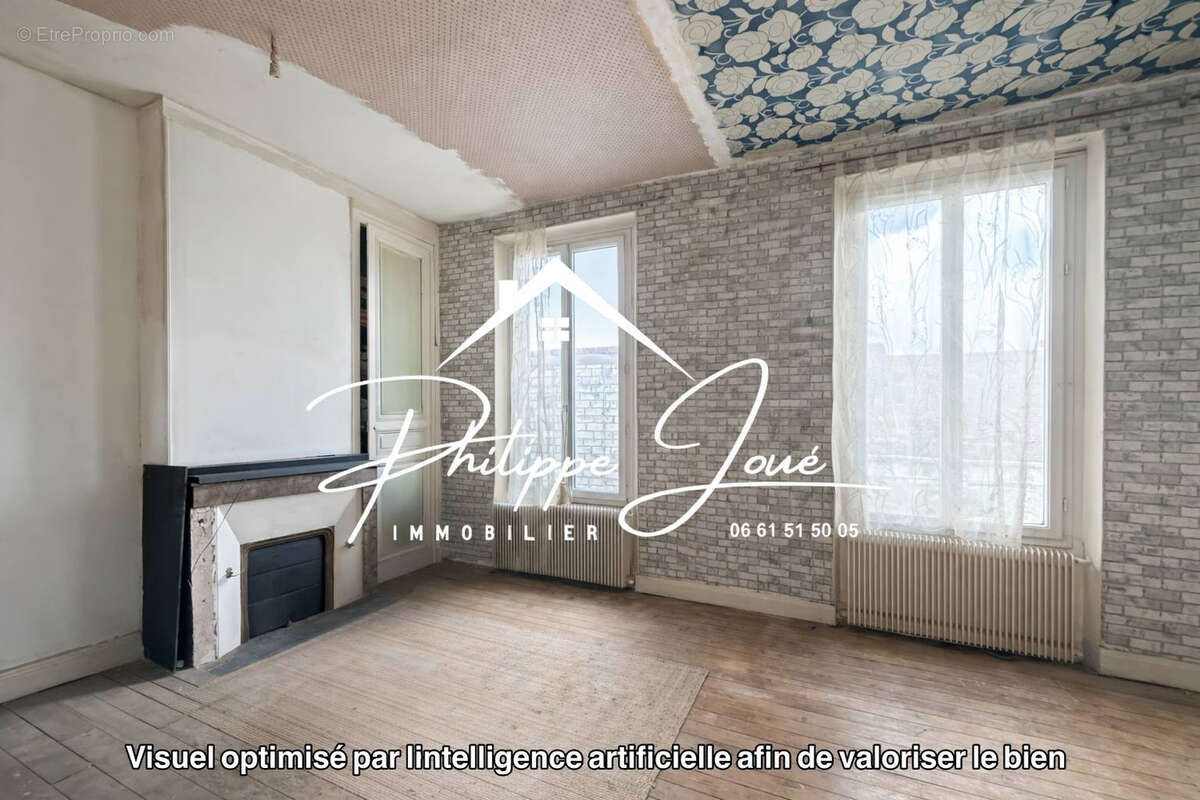 Maison à VILLENEUVE-L'ARCHEVEQUE