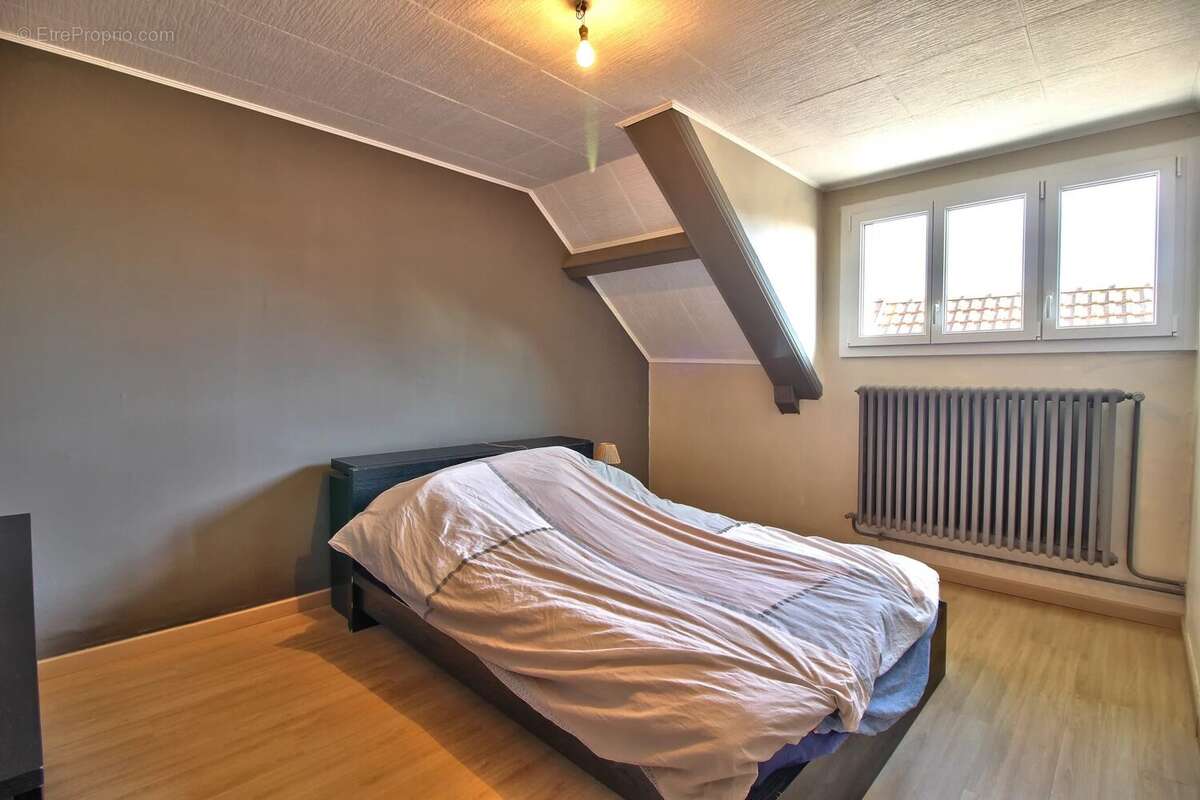 Maison à CHATELLENOT