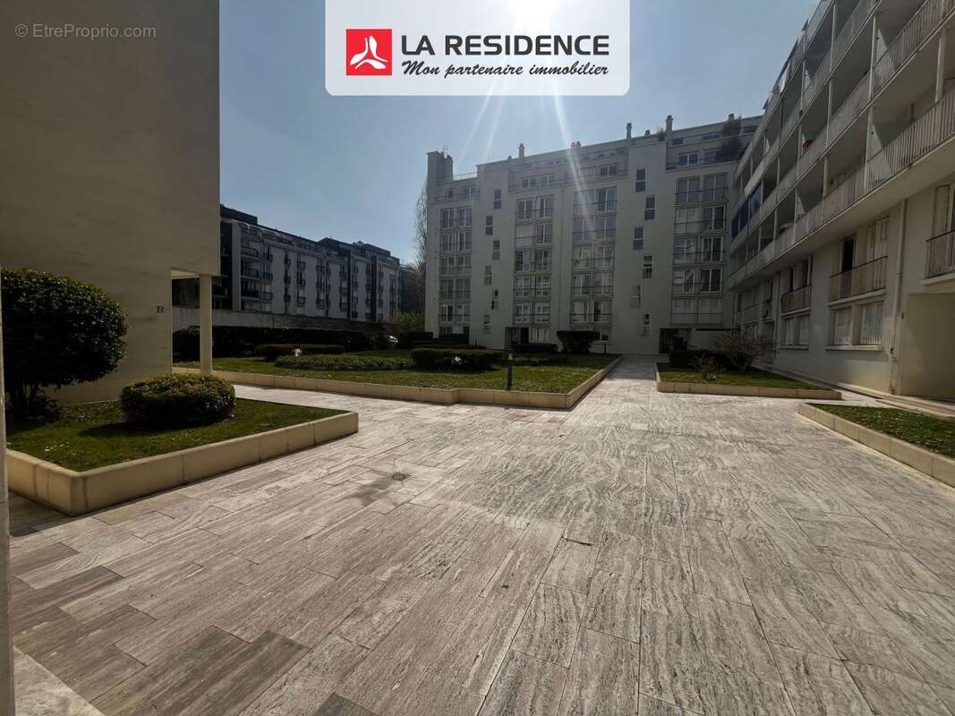 Appartement à VERSAILLES