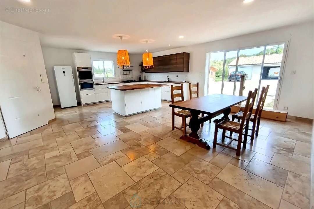 Maison à MOULEYDIER