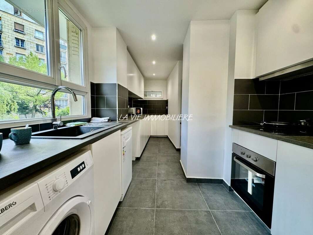 Appartement à PARIS-20E