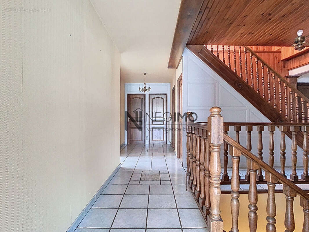 Maison à DOMBASLE-EN-XAINTOIS