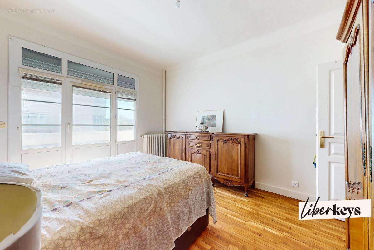 Appartement à MONTROUGE