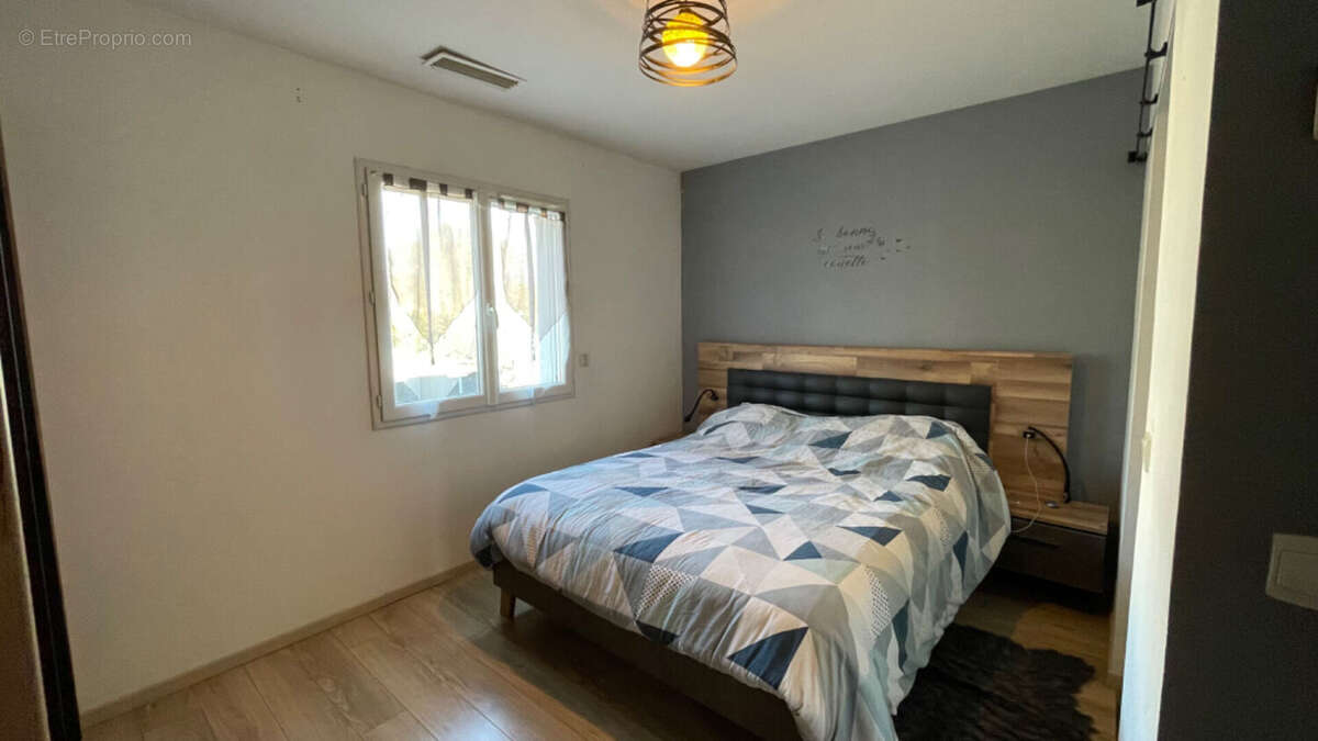 Maison à SAINT-BAUZILLE-DE-PUTOIS