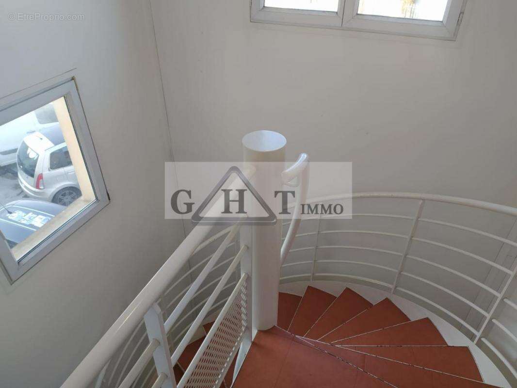 Commerce à FONTENAY-SOUS-BOIS