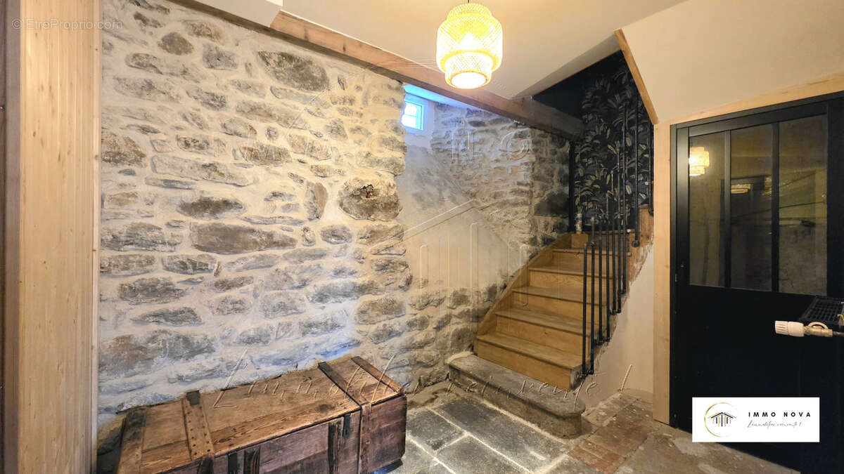 Maison à DAUZAT-SUR-VODABLE