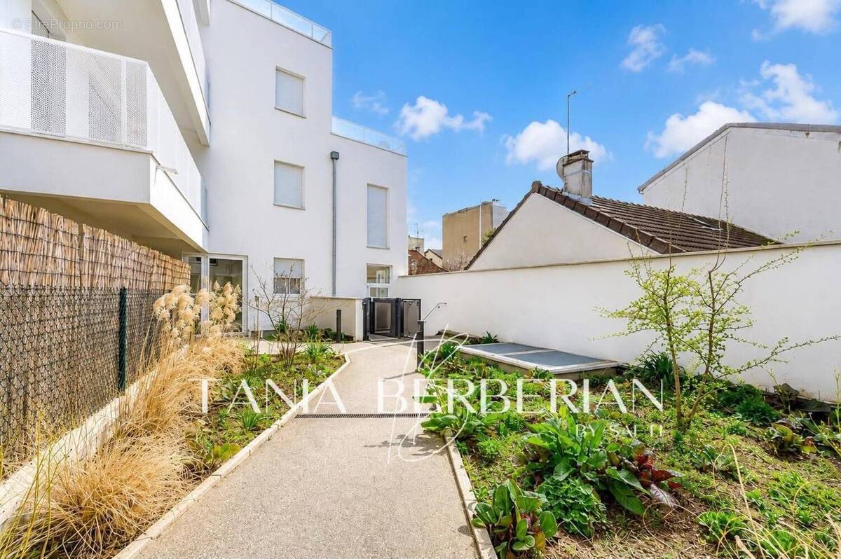 Photo 1 - Appartement à NANTERRE