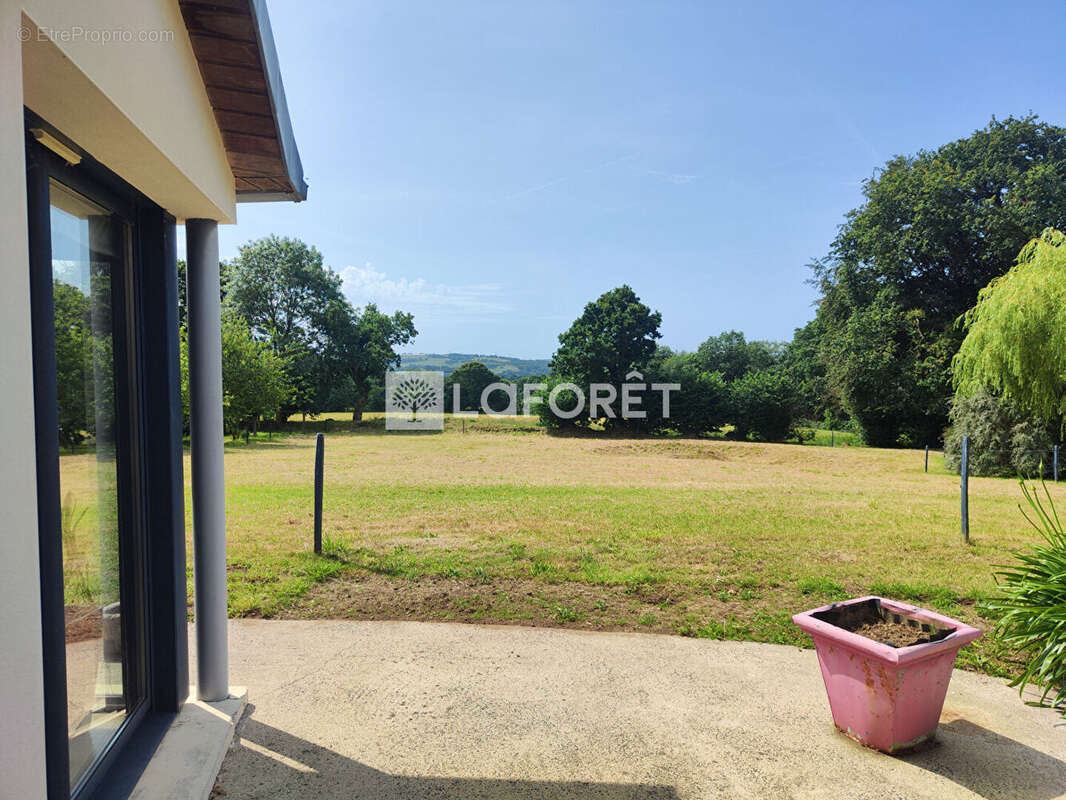 Maison d'architecte de 150 m² sur plus de 4 500 m² de terrain  À moins de 15 min au sud de Guingamp - photo 4