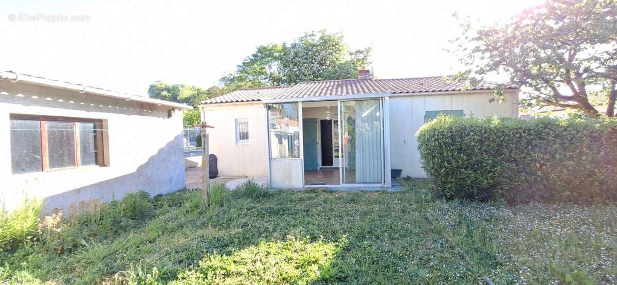 Maison à L'HERMENAULT