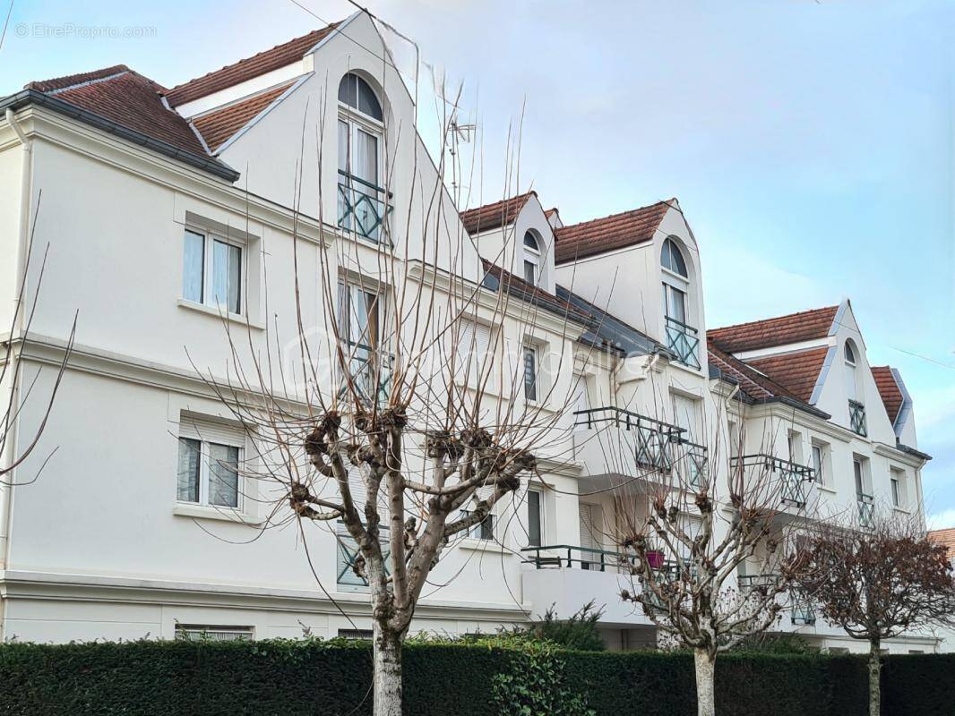 Appartement à EPINAY-SUR-ORGE