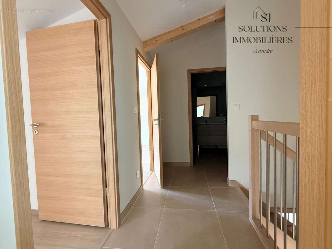 Maison à SAINT-ALBAN-DU-RHONE