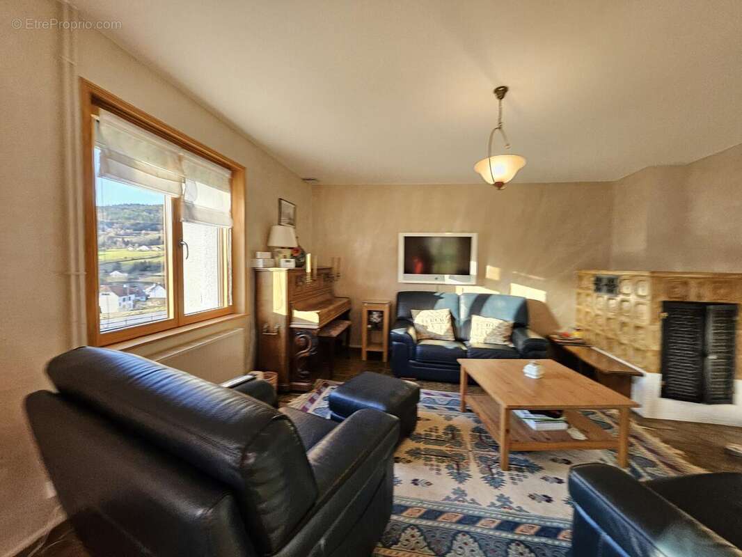 Maison à LE SYNDICAT