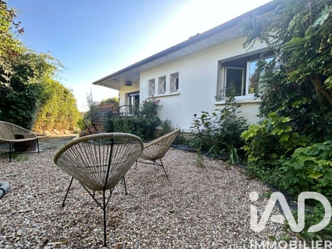 Photo 2 - Maison à LILLEBONNE