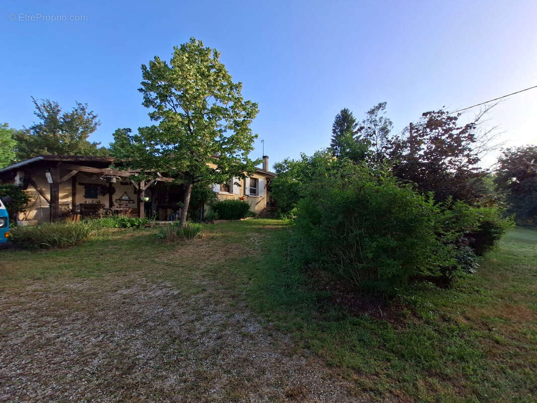 Maison à SIORAC-EN-PERIGORD