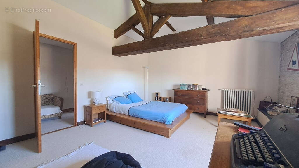 Maison 286 m² à Echire  - photo 6
