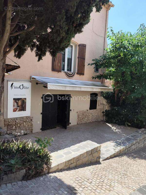 Commerce à LE CASTELLET