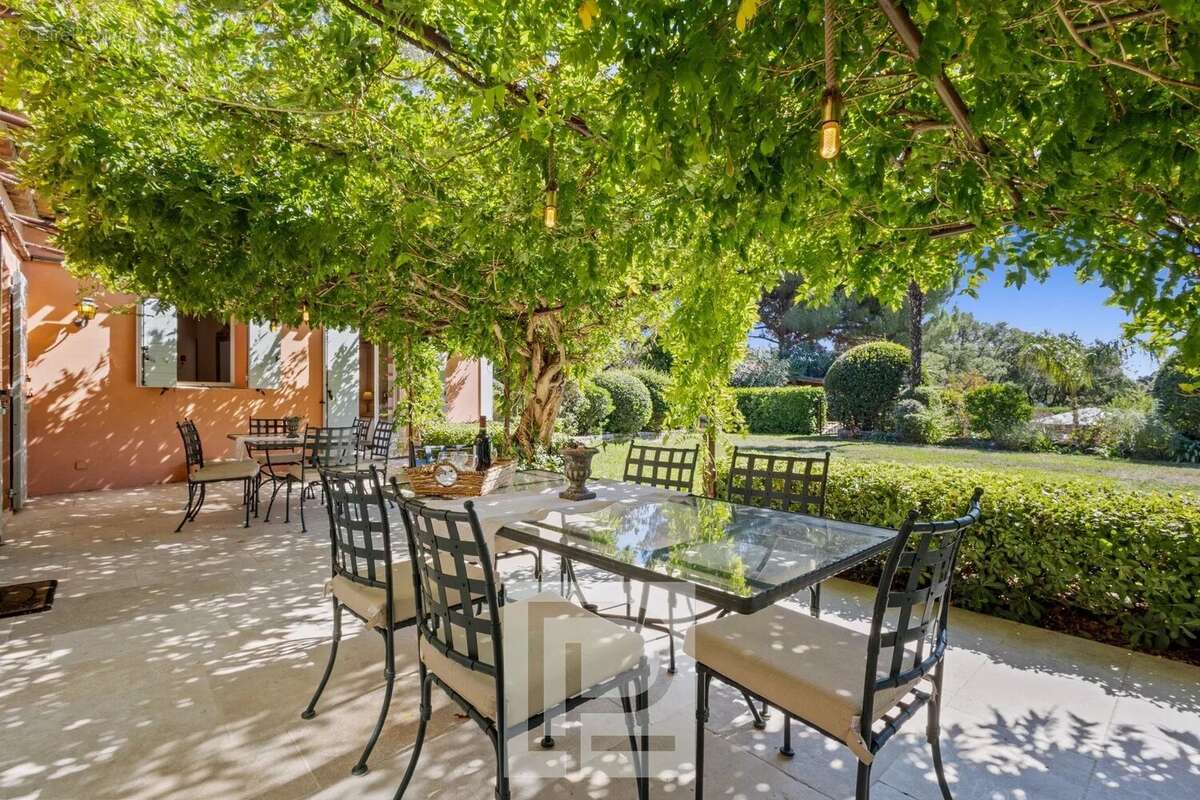 Superbe propriété de charme au calme absolu avec tennis – Aux portes de Mougins - photo 6