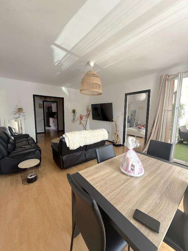 Appartement T4 - photo 3