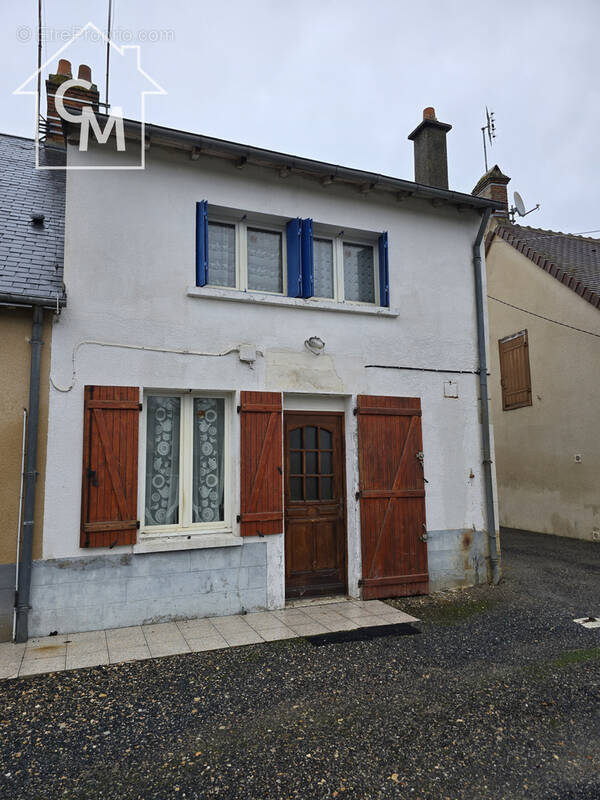 Maison à MEZIERES-EN-BRENNE
