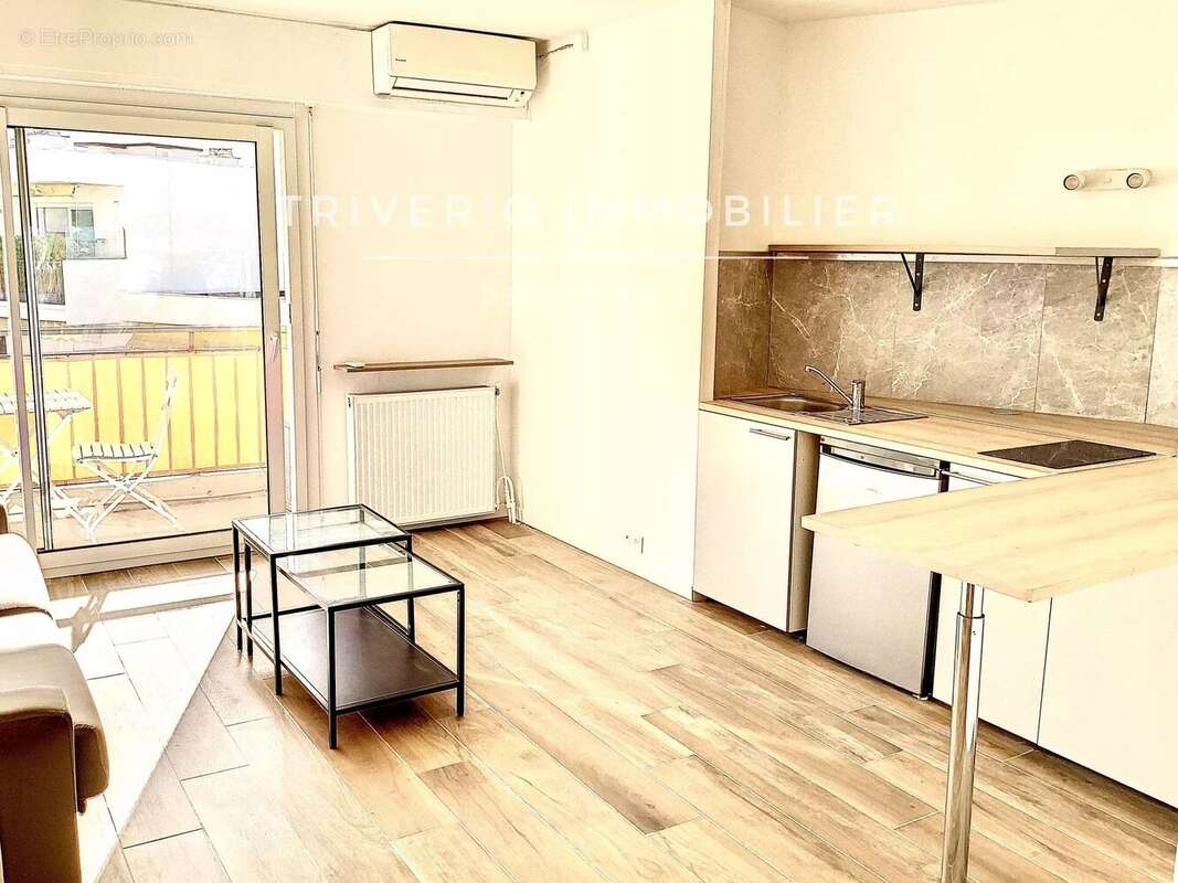 Appartement à LE CANNET