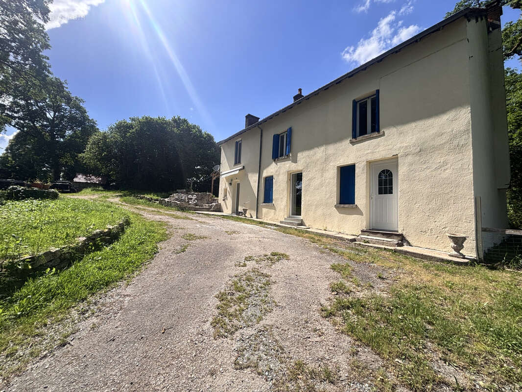 Maison à SAINT-DIZIER-LEYRENNE