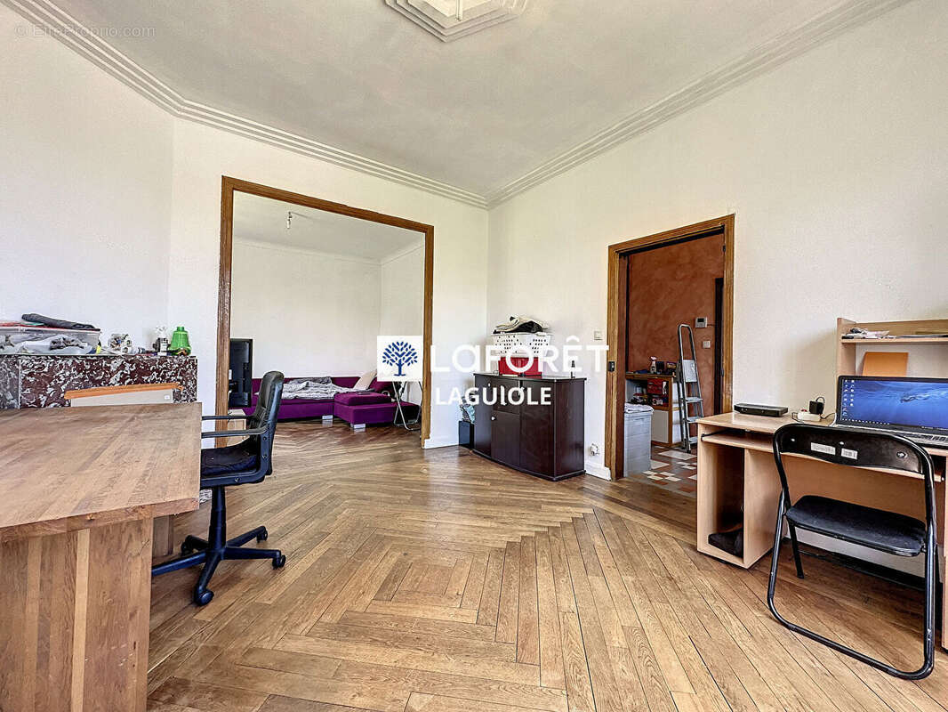 Maison à CAMPUAC