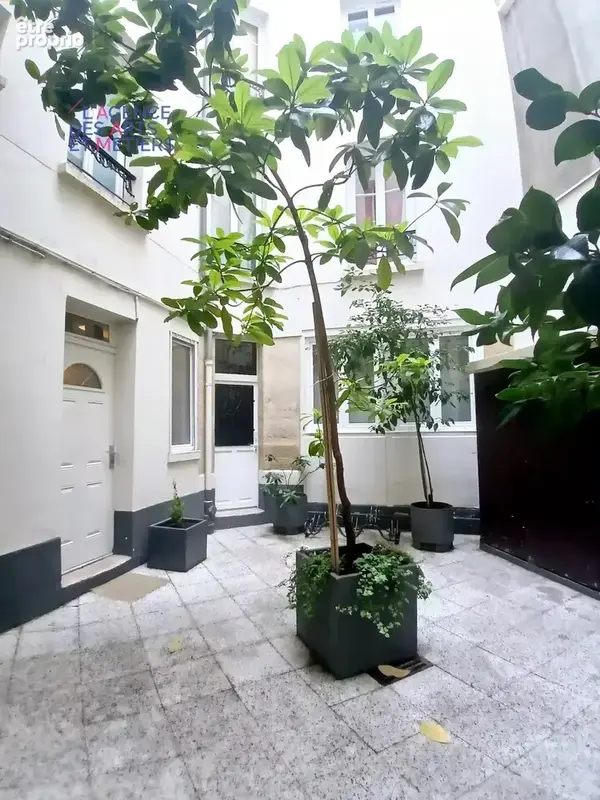 VIAGER OCCUPÉ - Rue de Saintonge - photo 2