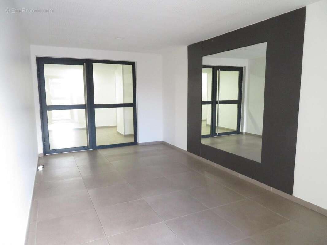   - Appartement à DRAGUIGNAN