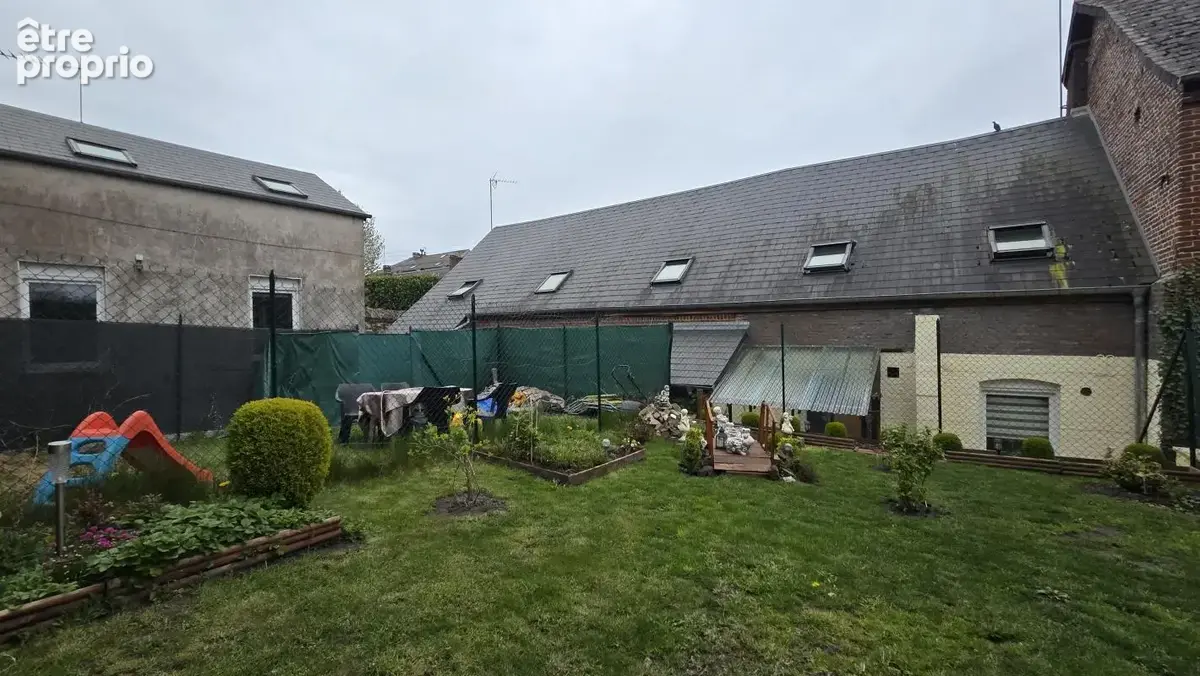 Ensemble immobilier située à Fourmies composé de 4 maisons rénovées et louées, rapport 9 % net - photo 13