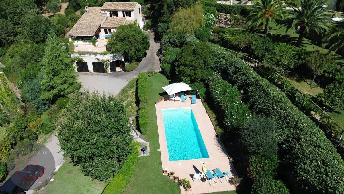 Maison à LES ADRETS-DE-L'ESTEREL