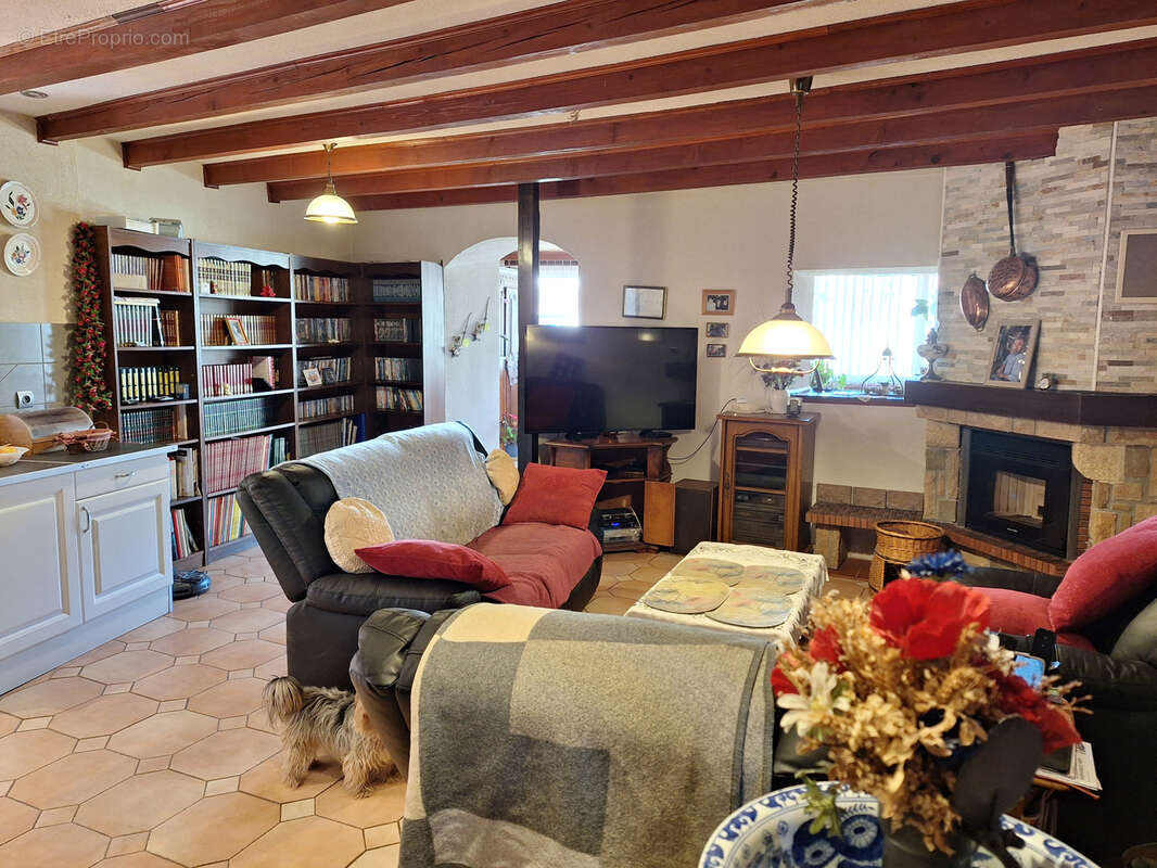 Maison à ANTUGNAC