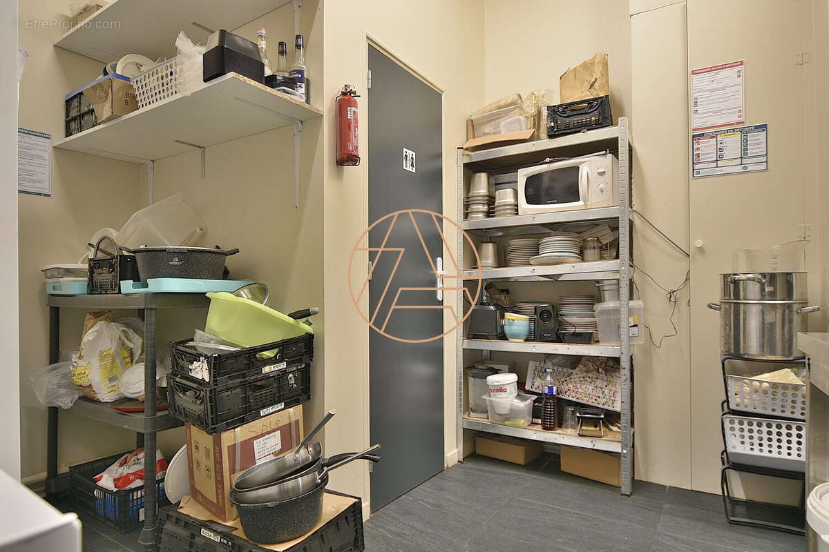 Autre à SAINT-MAUR-DES-FOSSES