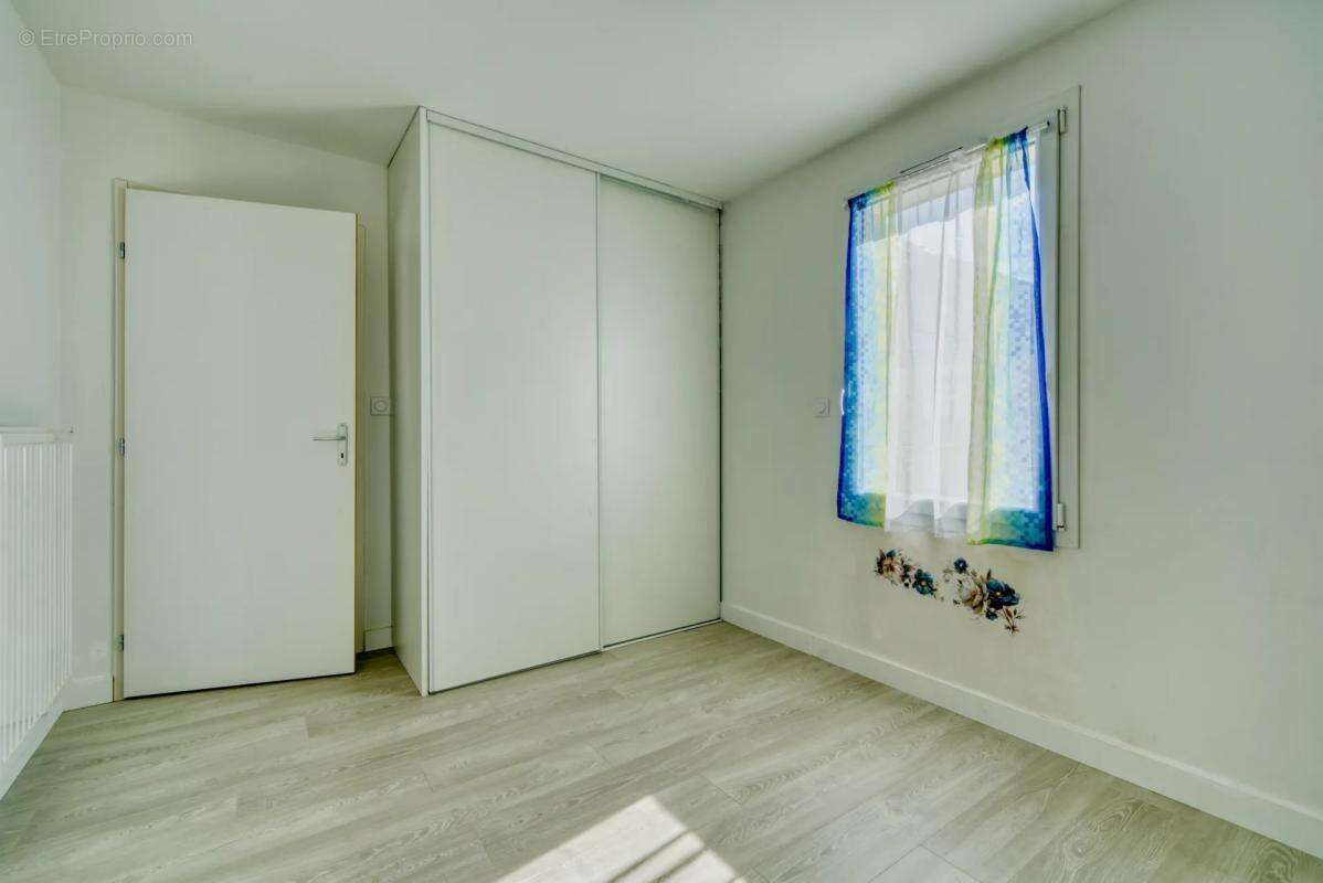 Maison à SAINT-NAZAIRE-SUR-CHARENTE