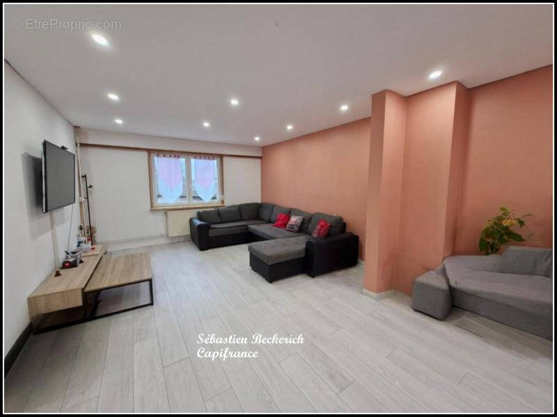 Maison à PETIT-REDERCHING