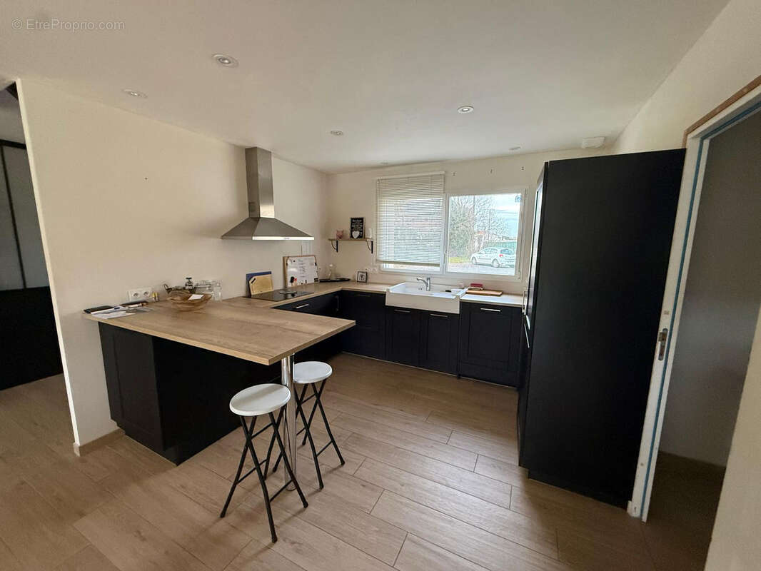 Maison à MONTREVAULT