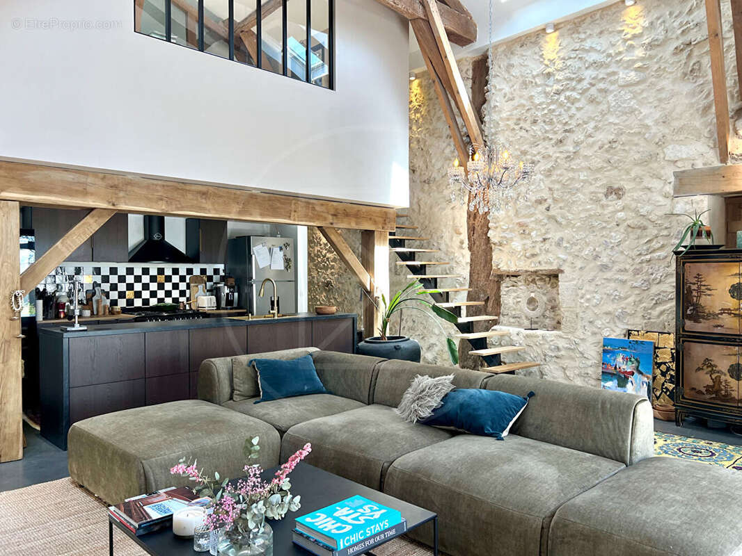 Maison à LAMOTHE-MONTRAVEL