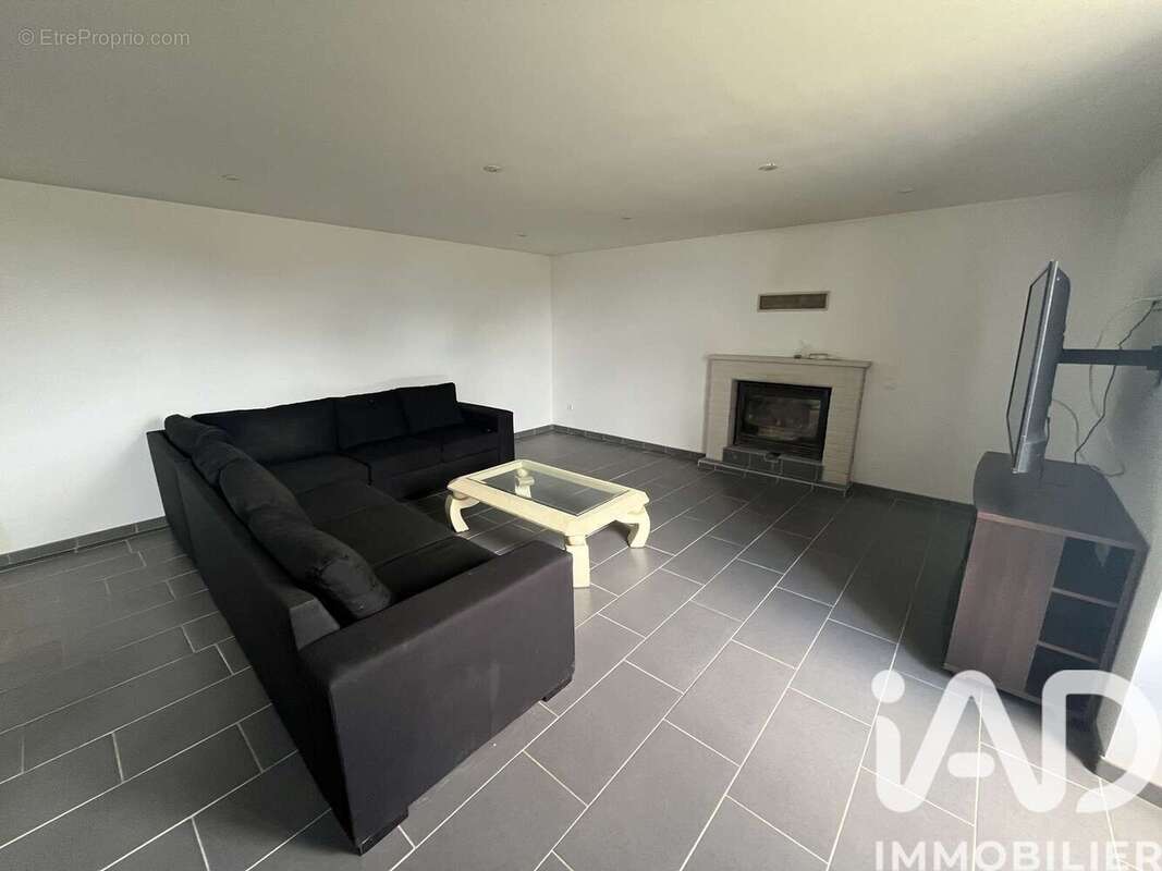 Photo 3 - Maison à VASLES