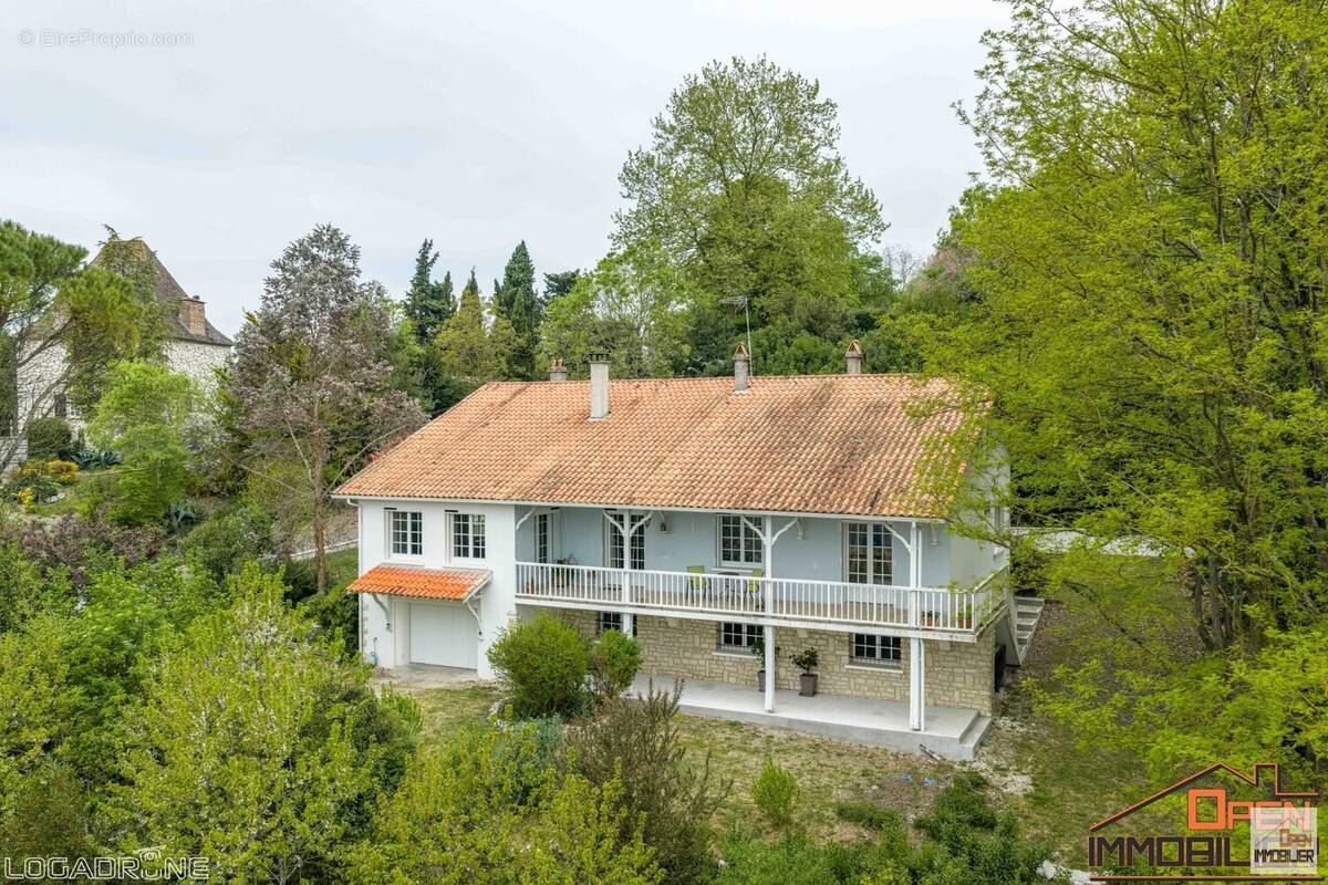 Maison à MONCLAR