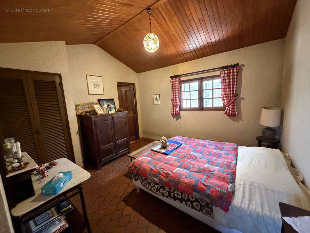 Maison à REGUSSE