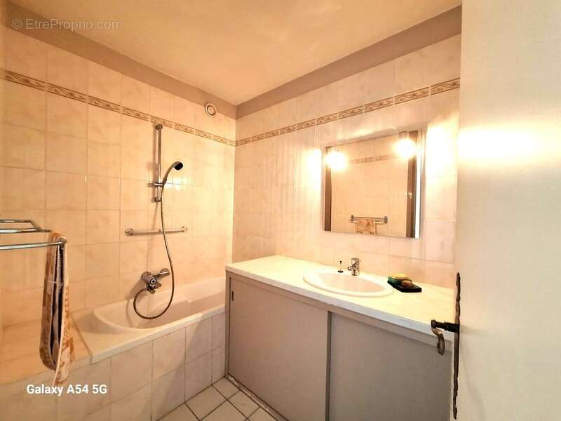 Appartement à SALON-DE-PROVENCE