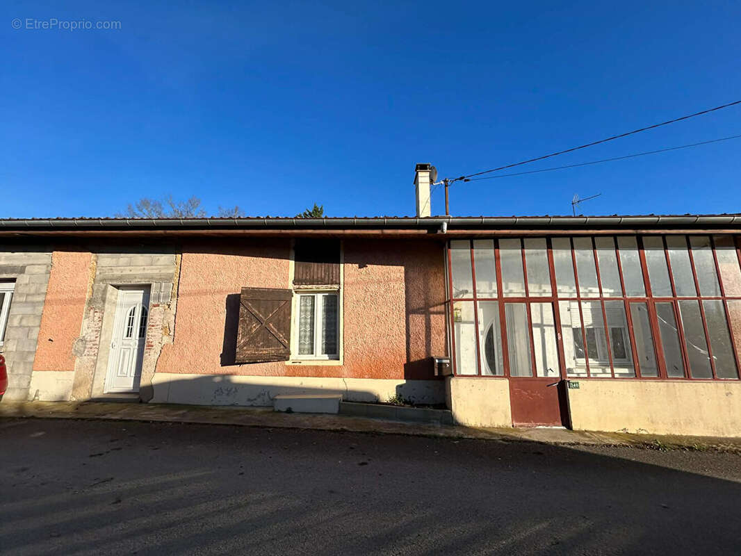 Maison à PRIAY