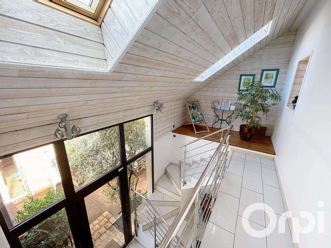 Maison à SAULX-LES-CHARTREUX