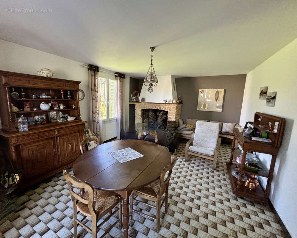 Maison à UZES