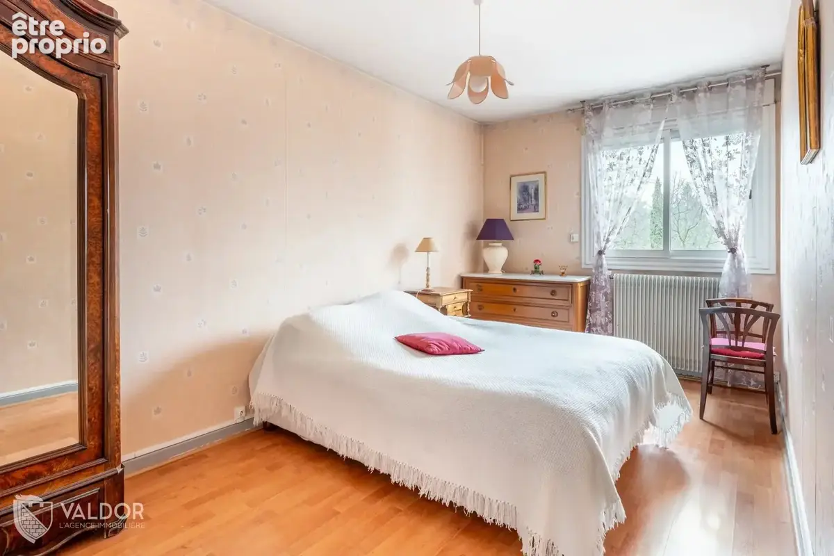 Appartement T4 – Dernier étage – Vue dégagée – Parc arboré - photo 10