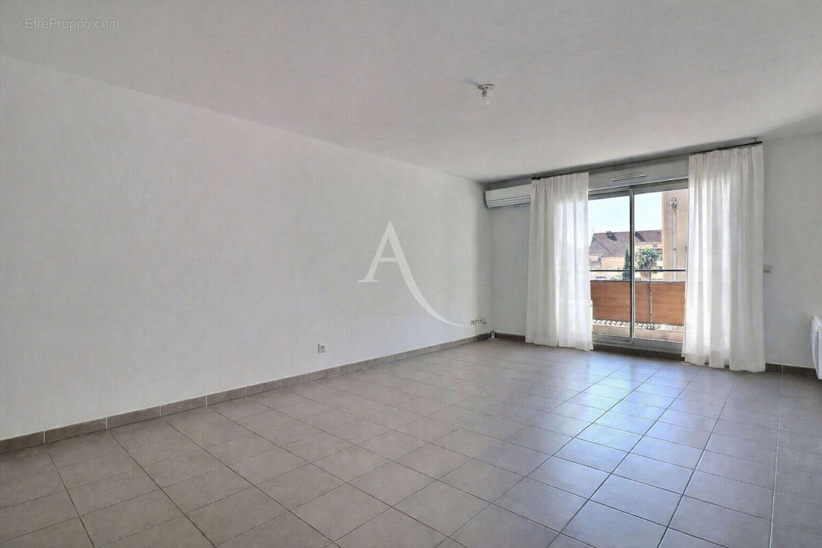 Appartement à MARSEILLE-8E