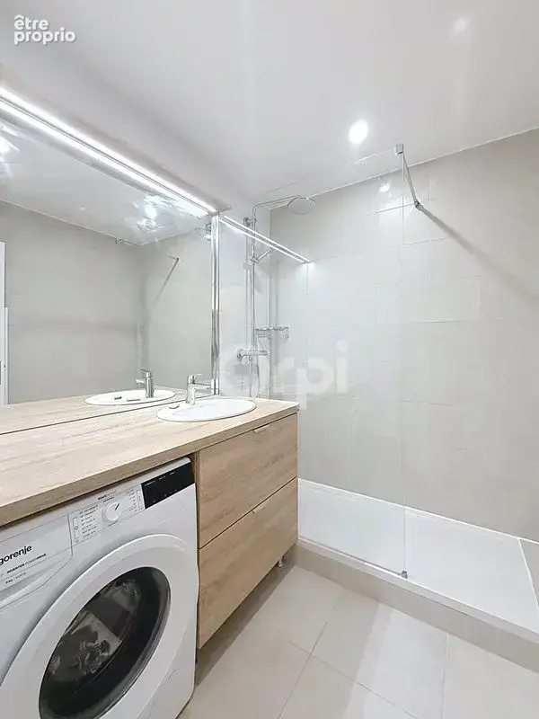 PARIS 15e – 2 pièces 53 m² 11ème étage Vue Très dégagée Tour Eiffel - photo 6